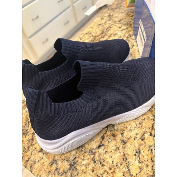 Topstatic Women's Navy Blue Slip on Comfort Sneakers Size 7 NEW - Picture 3 of 6